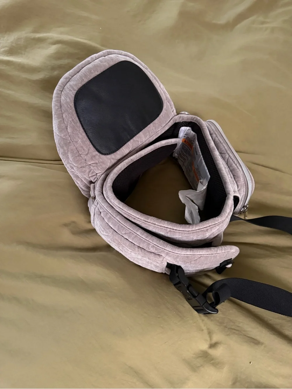 Tushbaby Hip Seat Carrier – Velvet Taupe/Beige – Excellent Condition